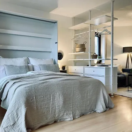 Modernes Apartment Mit Balkon & Highspeed-Wlan 아파트 뮌스터