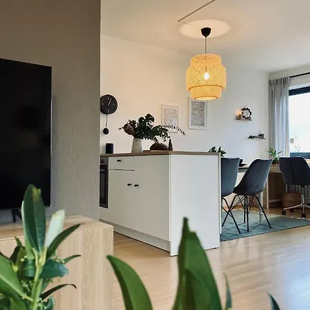 Modernes Apartment Mit Balkon & Highspeed-Wlan *