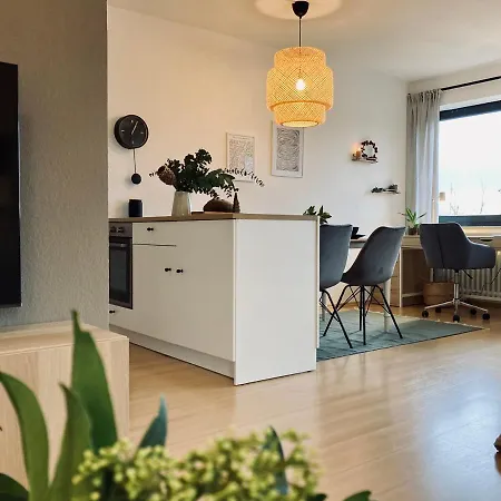 아파트 Modernes Apartment Mit Balkon & Highspeed-Wlan *