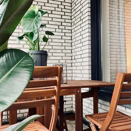 Modernes Apartment Mit Balkon & Highspeed-Wlan 아파트 *