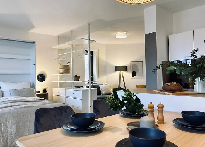 Apartment Schickes, Stilvolles Und Helles In *