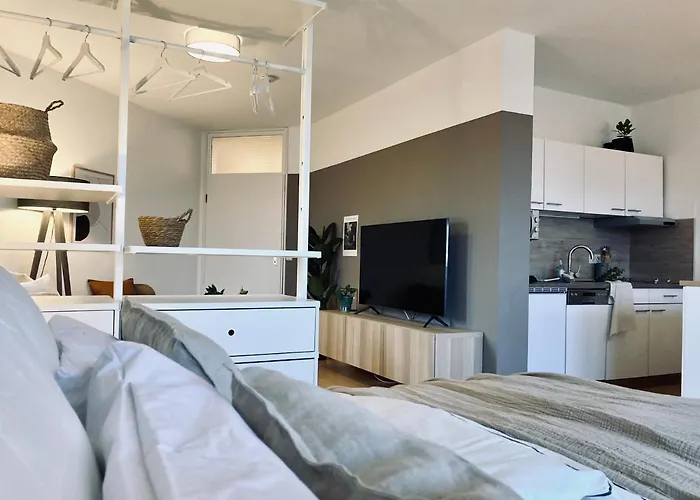 Apartment Schickes, Stilvolles Und Helles In