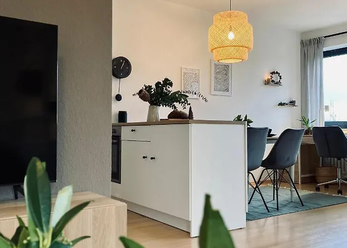 Schickes, Stilvolles Und Helles In *