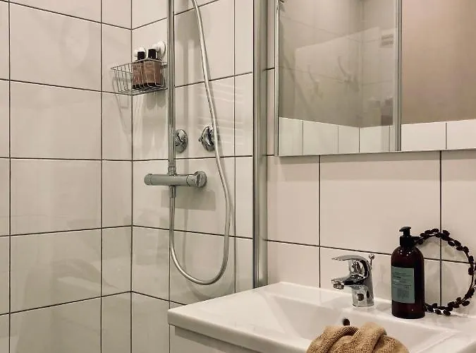 Schickes, Stilvolles Und Helles In Apartment *